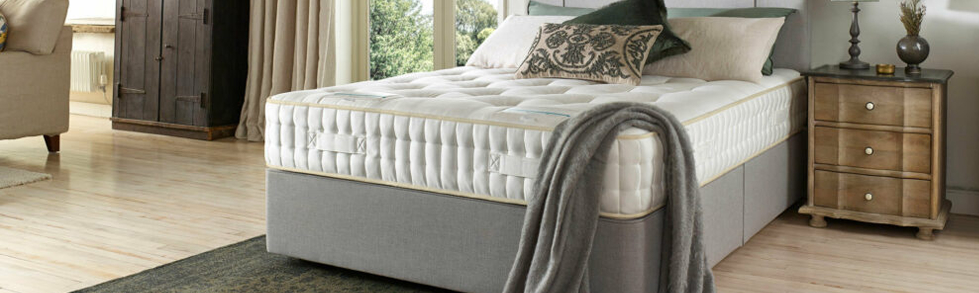 4 ft Small Double Divan Beds