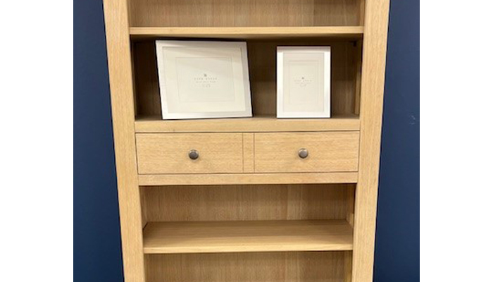 Display Unit in Oak
